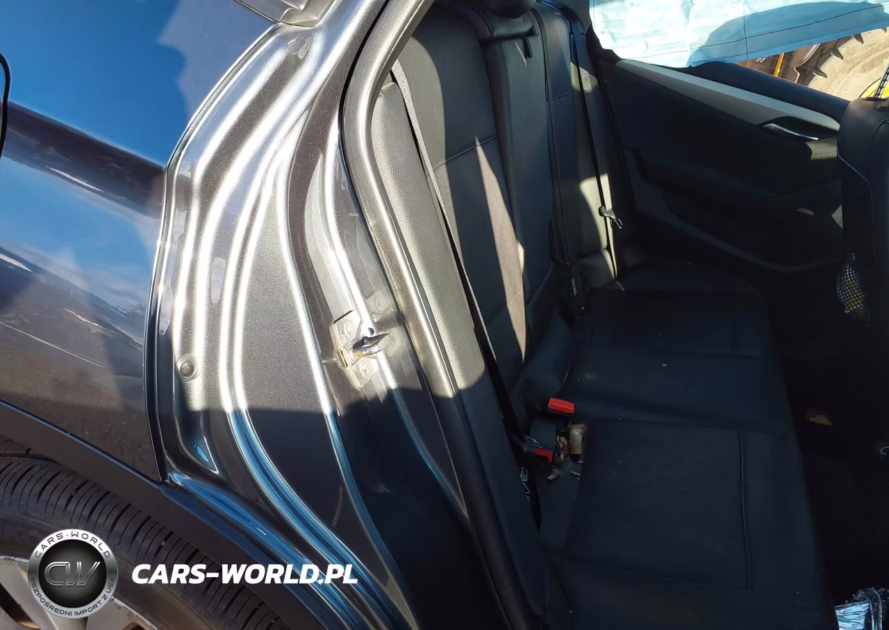 2014 BMW X1 xDrive28I VIN:WBAVL1C50EVR92867 - 8