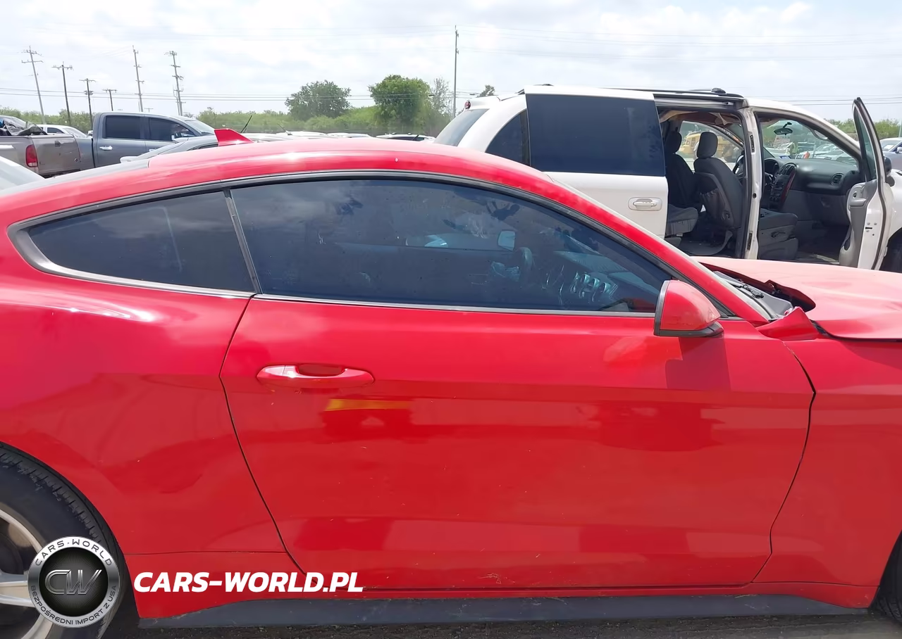 2022 Ford Mustang Ecoboost Fastback VIN:1FA6P8TH1N5110383 - 14