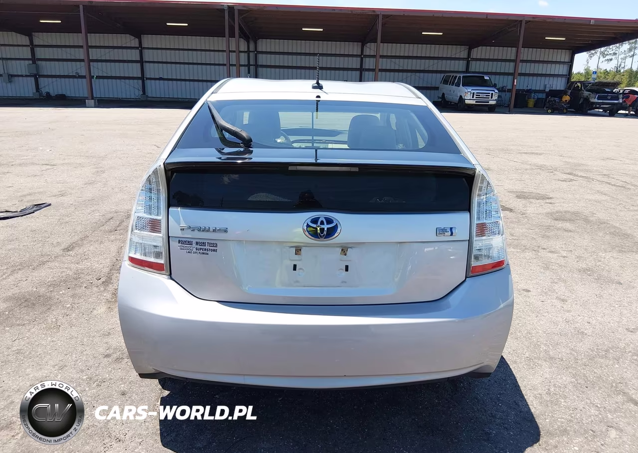 2011 Toyota Prius Two VIN:JTDKN3DU2B1385633 - 16