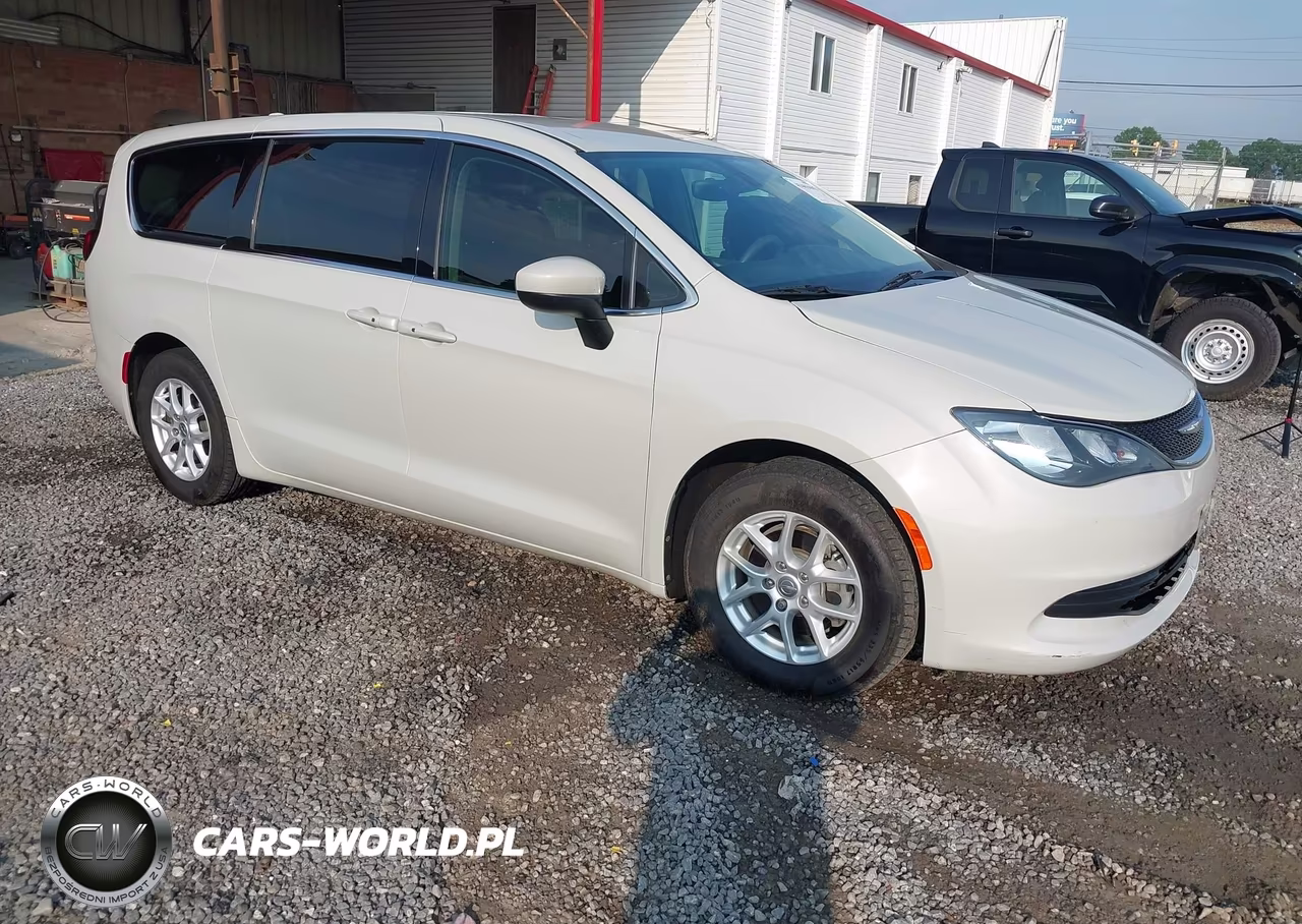 2017 Chrysler Pacifica Touring – zdjęcie 1 z 16