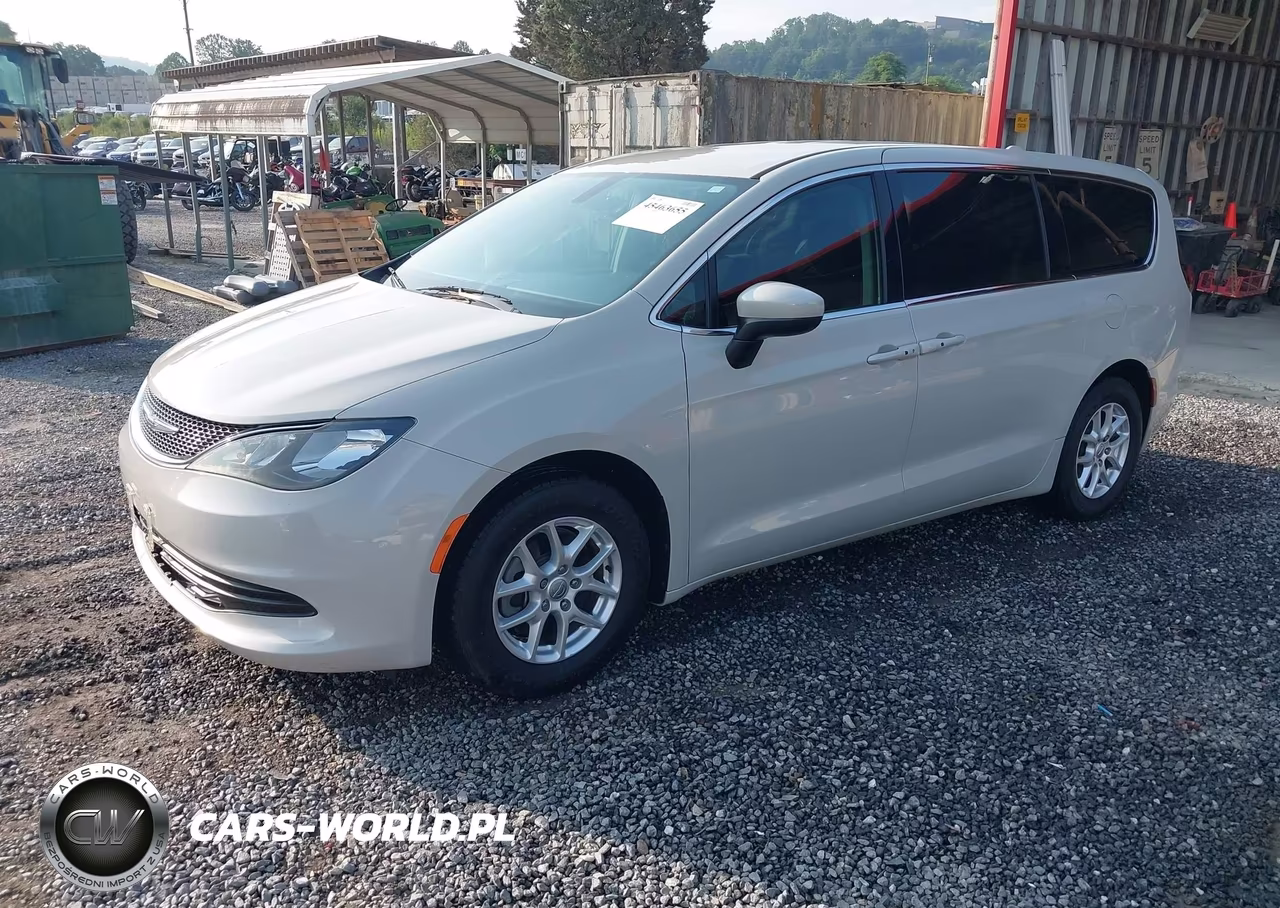 2017 Chrysler Pacifica Touring VIN:2C4RC1DG9HR633593 - 2