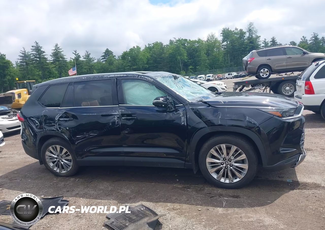 2024 Toyota Grand Highlander Platinum VIN:5TDAAAB52RS008207 - 13