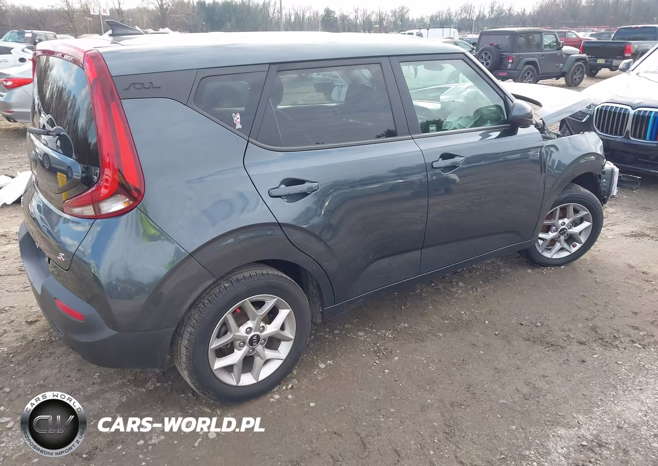 2020 Kia Soul S VIN:KNDJ23AU7L7057471 - 4