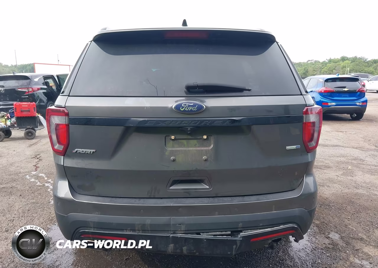 2016 Ford Explorer Sport VIN:1FM5K8GT6GGB15956 - 16