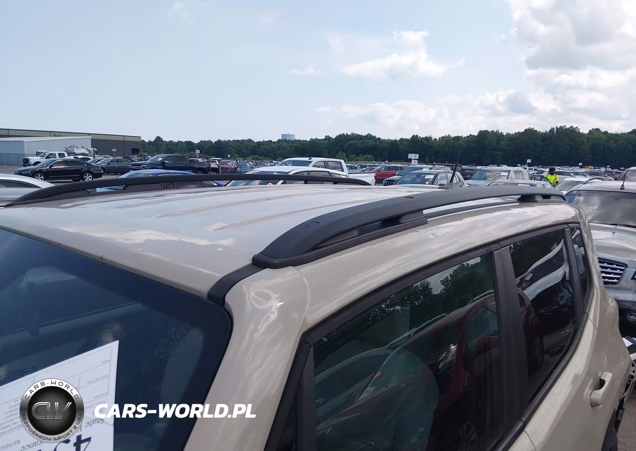 2015 Jeep Renegade Latitude VIN:ZACCJABT0FPB56622 - 18