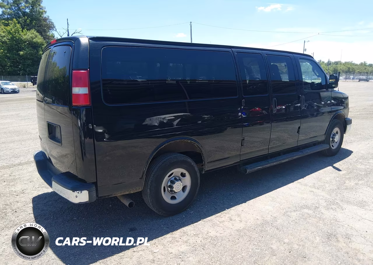 2016 Chevrolet Express 3500 Lt VIN:1GAZGPFF8G1314967 - 4