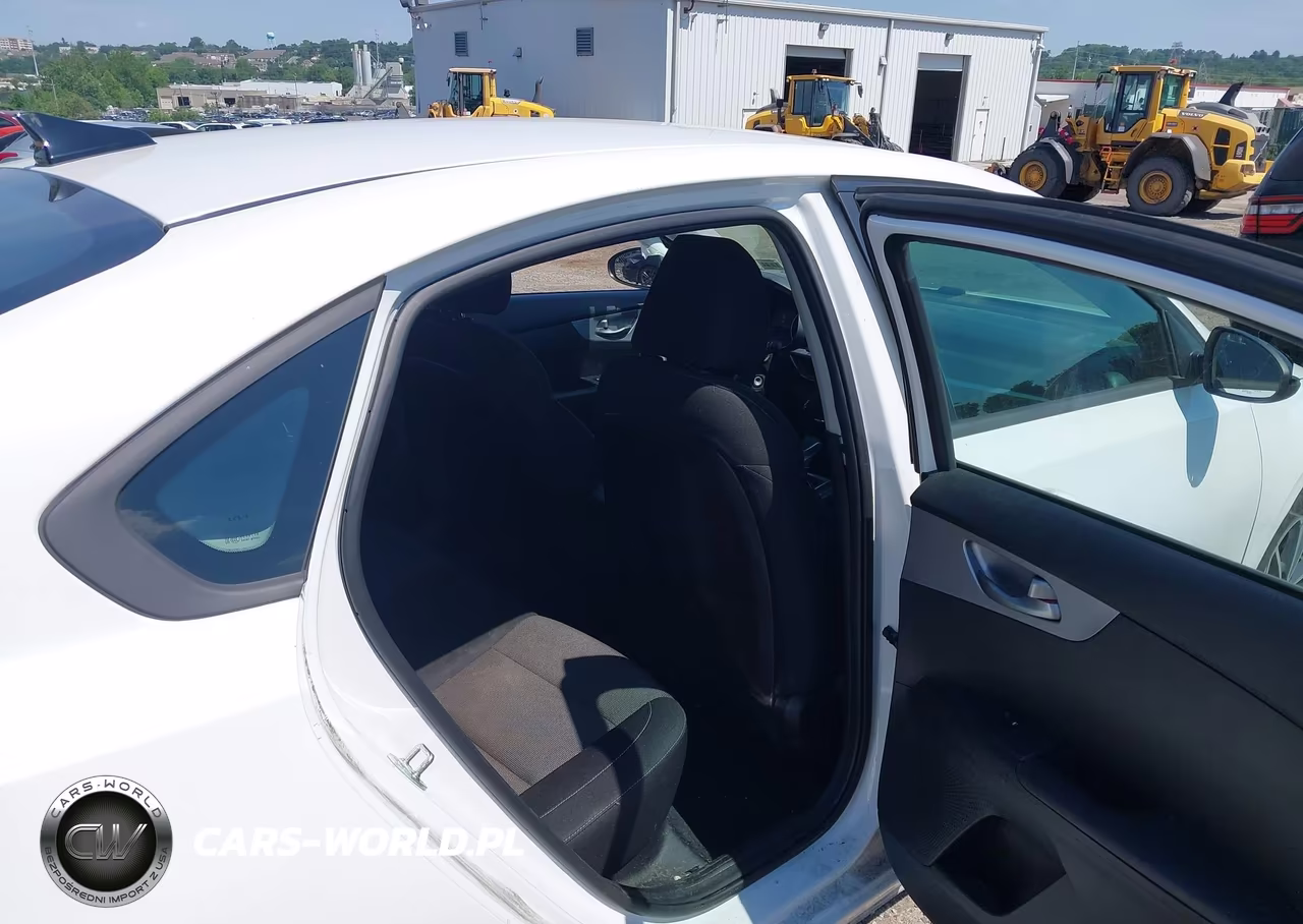 2022 Kia Forte Lxs VIN:3KPF24AD3NE423845 - 8