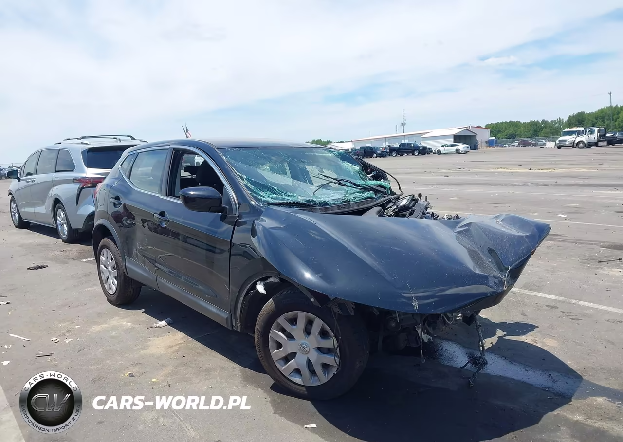 2018 Nissan Rogue Sport S – zdjęcie 1 z 16