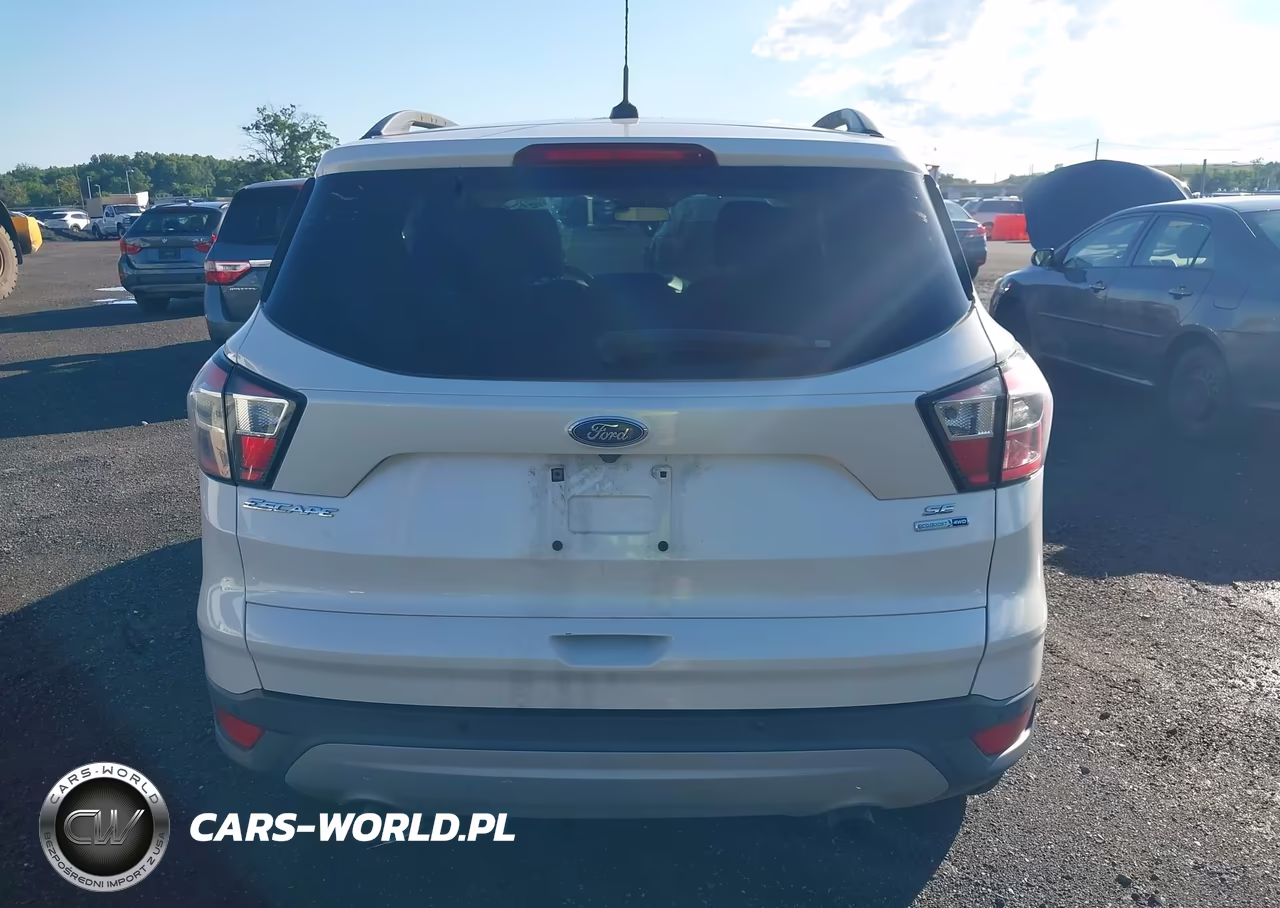 2017 Ford Escape Se VIN:1FMCU9GD8HUB95019 - 16