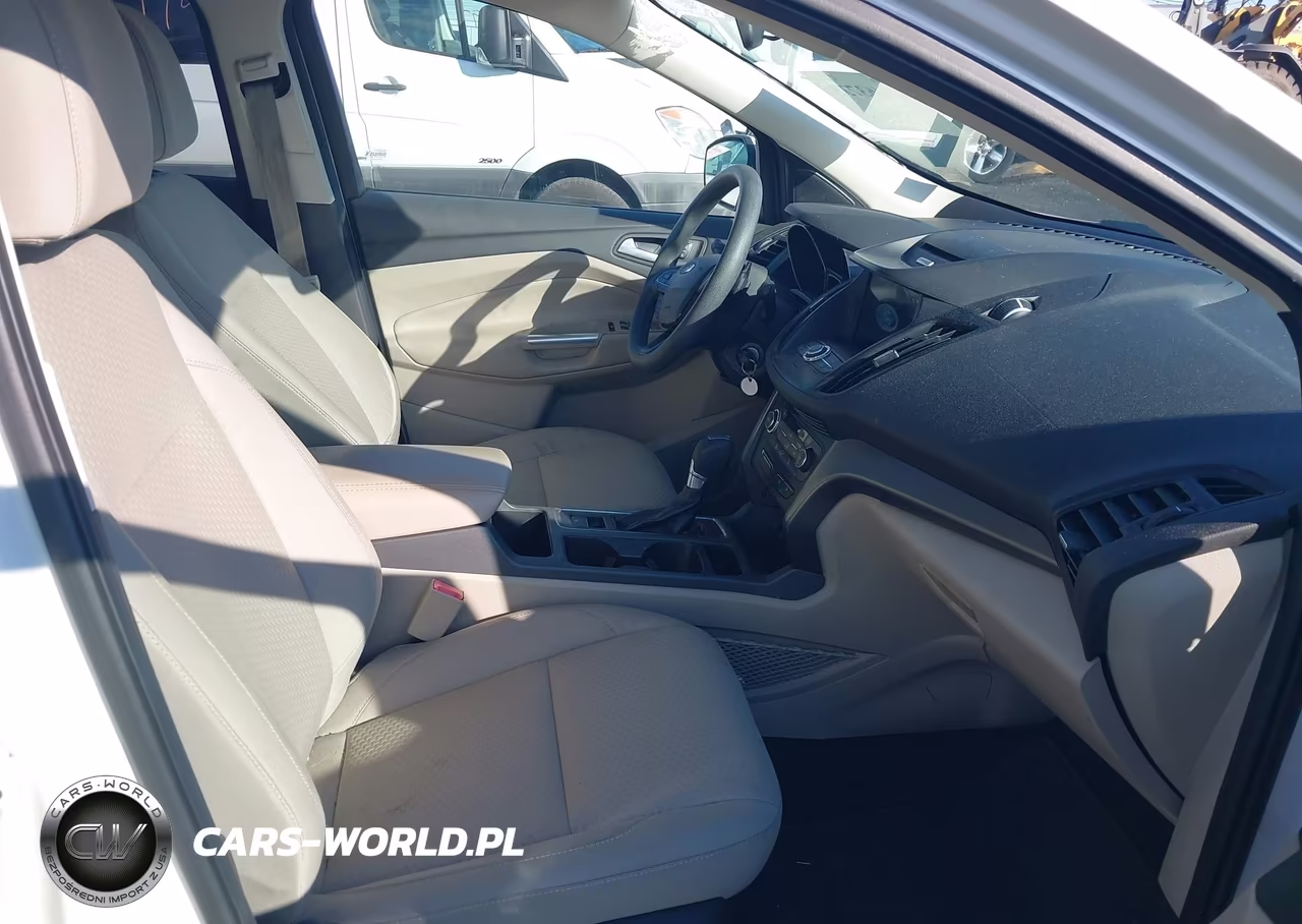 2017 Ford Escape Se VIN:1FMCU9GD8HUB95019 - 5