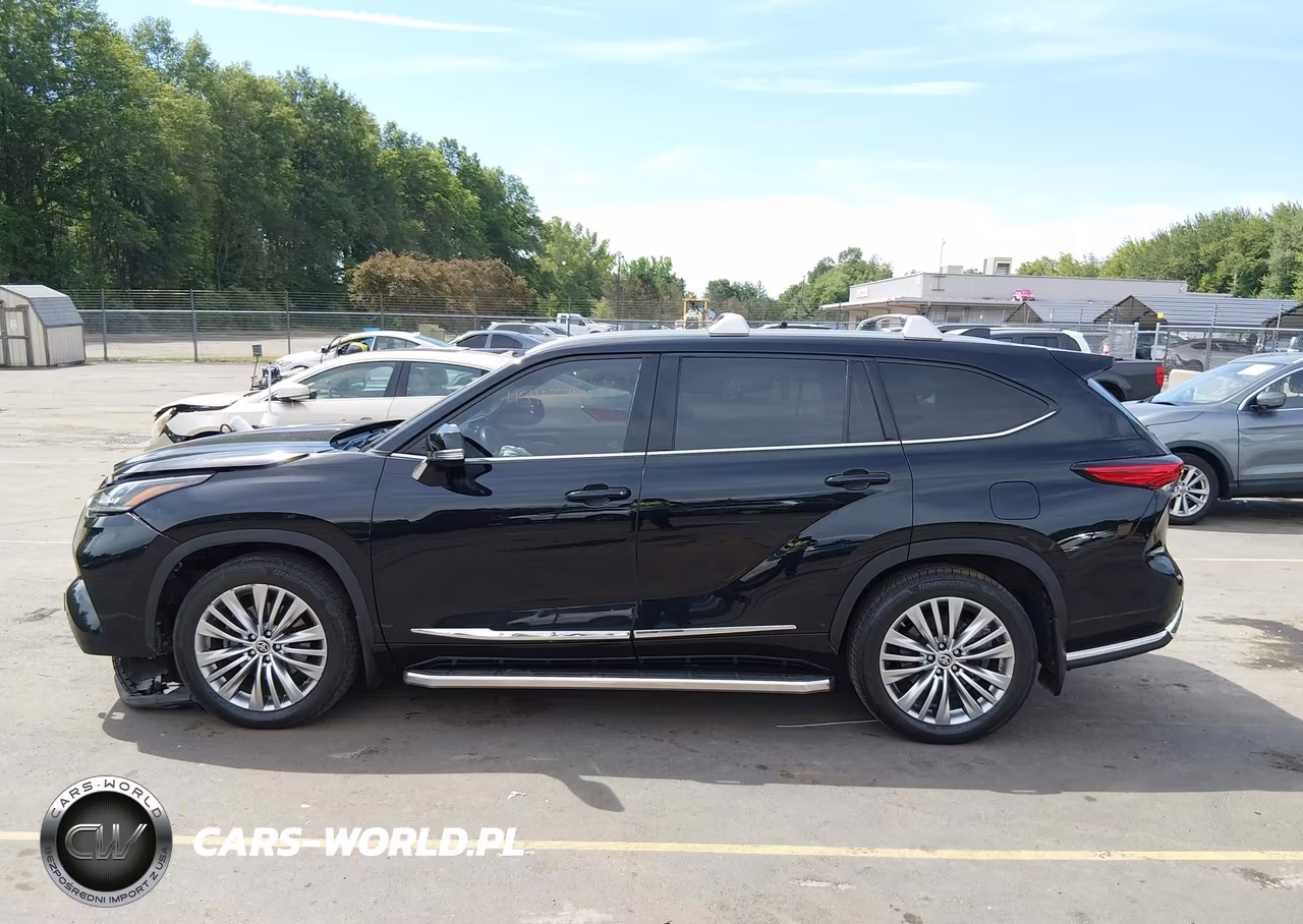 2022 Toyota Highlander Platinum VIN:5TDFZRBH2NS190556 - 14