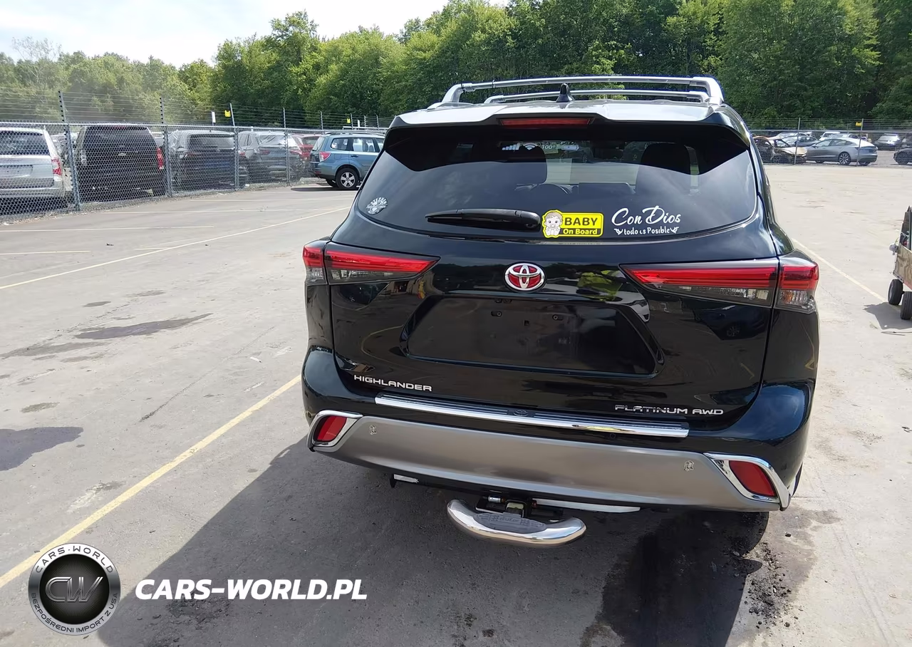 2022 Toyota Highlander Platinum VIN:5TDFZRBH2NS190556 - 16