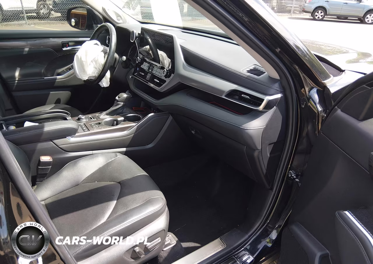 2022 Toyota Highlander Platinum VIN:5TDFZRBH2NS190556 - 5