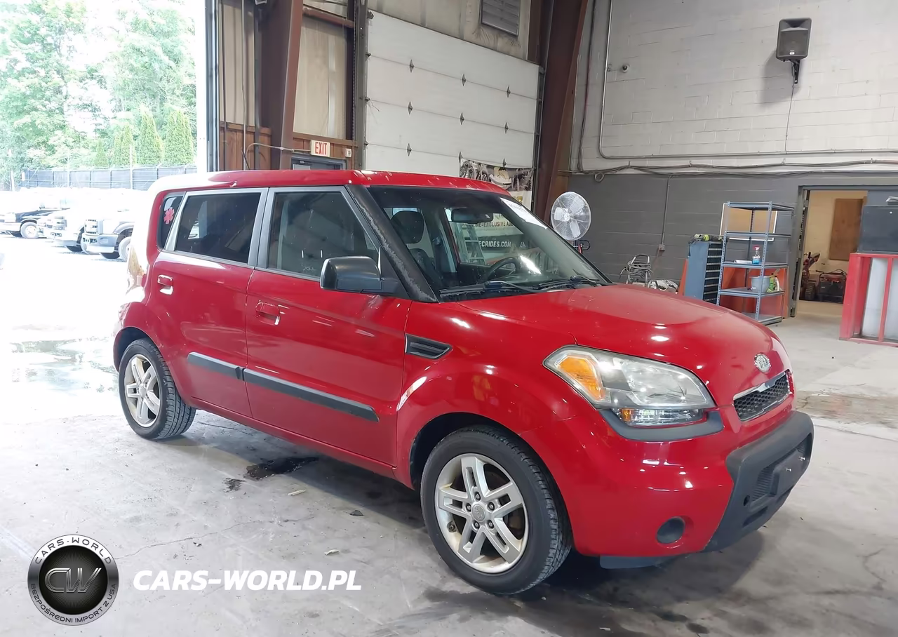 2010 Kia Soul +