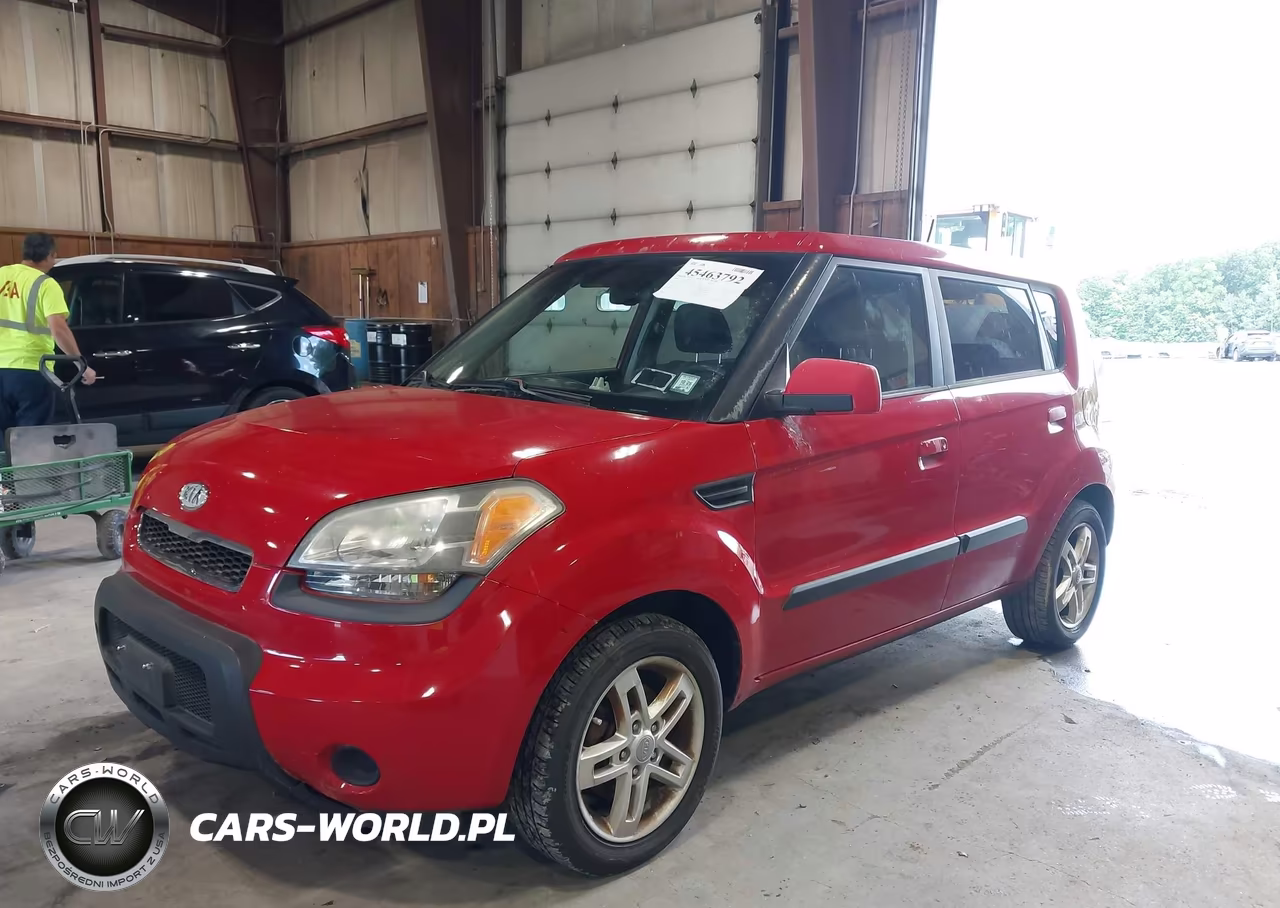 2010 Kia Soul + VIN:KNDJT2A2XA7108352 - 2