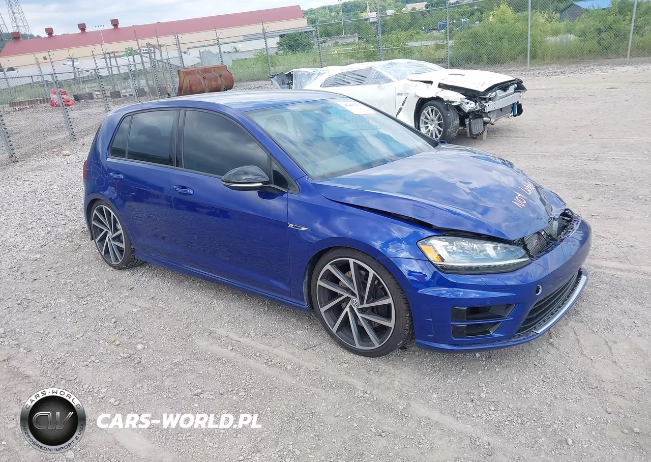 2015 Volkswagen Golf R 4-Door – zdjęcie 1 z 17