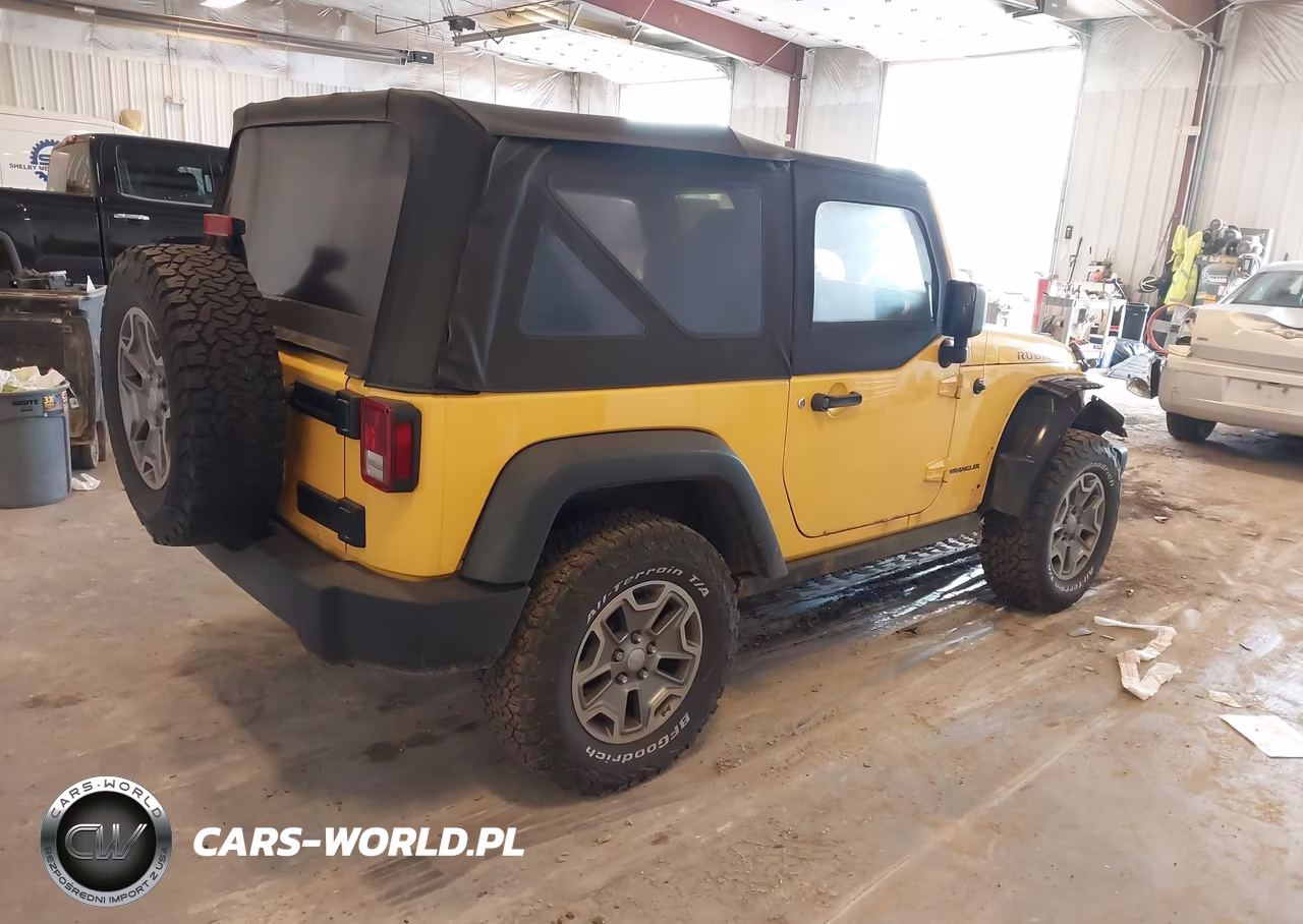 2015 Jeep Wrangler Rubicon VIN:1C4BJWCG0FL606746 - 4