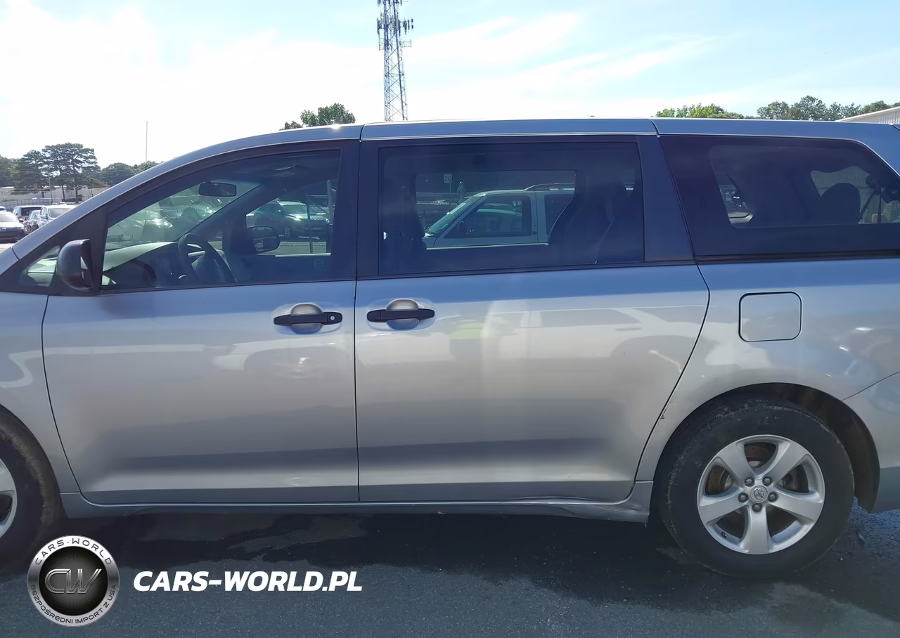 2012 Toyota Sienna Base 7 Passenger VIN:5TDKA3DC7CS013728 - 14