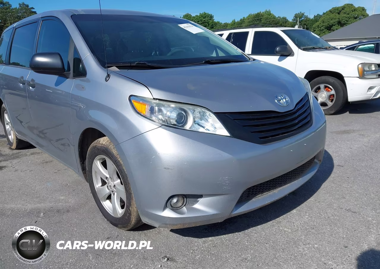 2012 Toyota Sienna Base 7 Passenger VIN:5TDKA3DC7CS013728 - 17