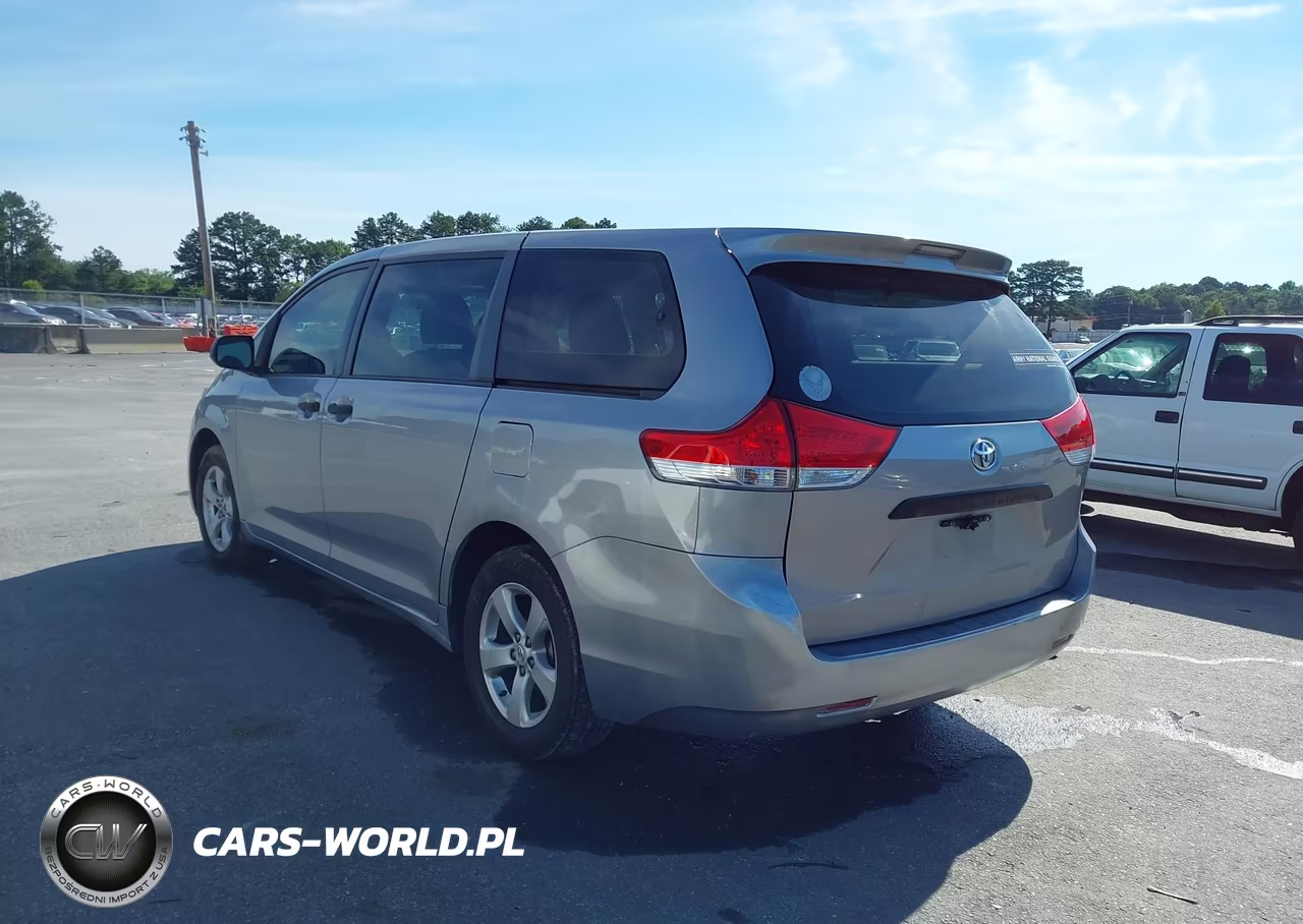 2012 Toyota Sienna Base 7 Passenger VIN:5TDKA3DC7CS013728 - 3