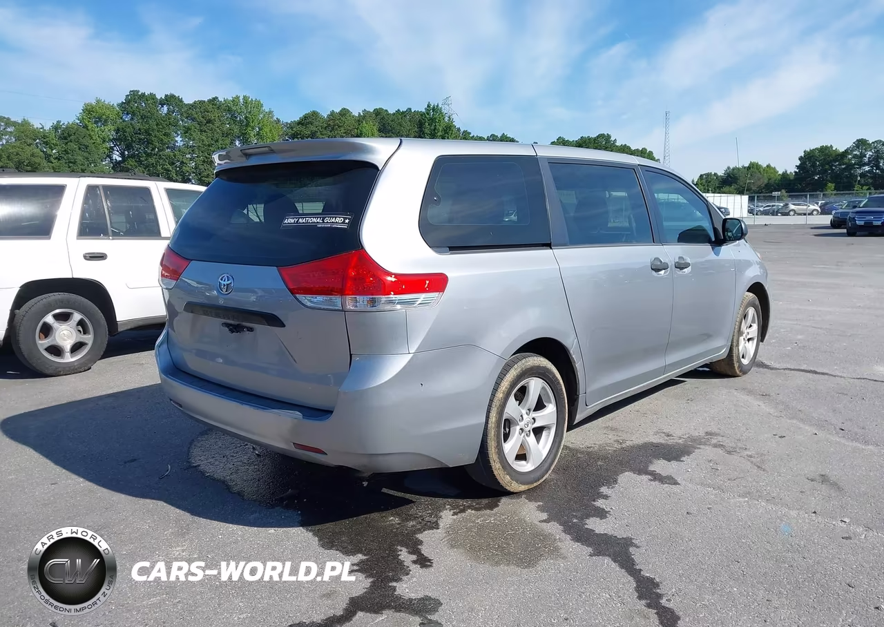 2012 Toyota Sienna Base 7 Passenger VIN:5TDKA3DC7CS013728 - 4