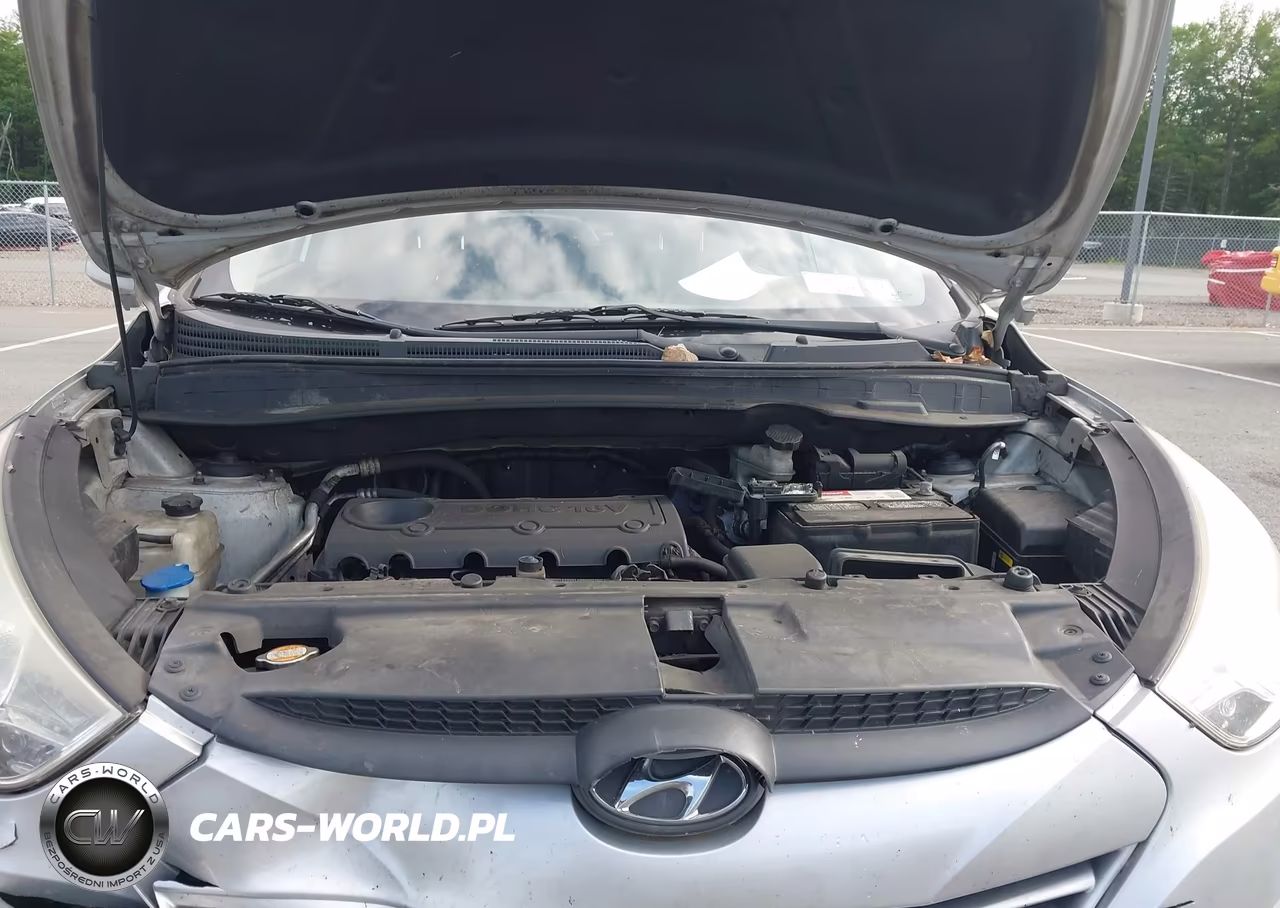 2011 Hyundai Tucson Gls VIN:KM8JUCAC9BU207660 - 10