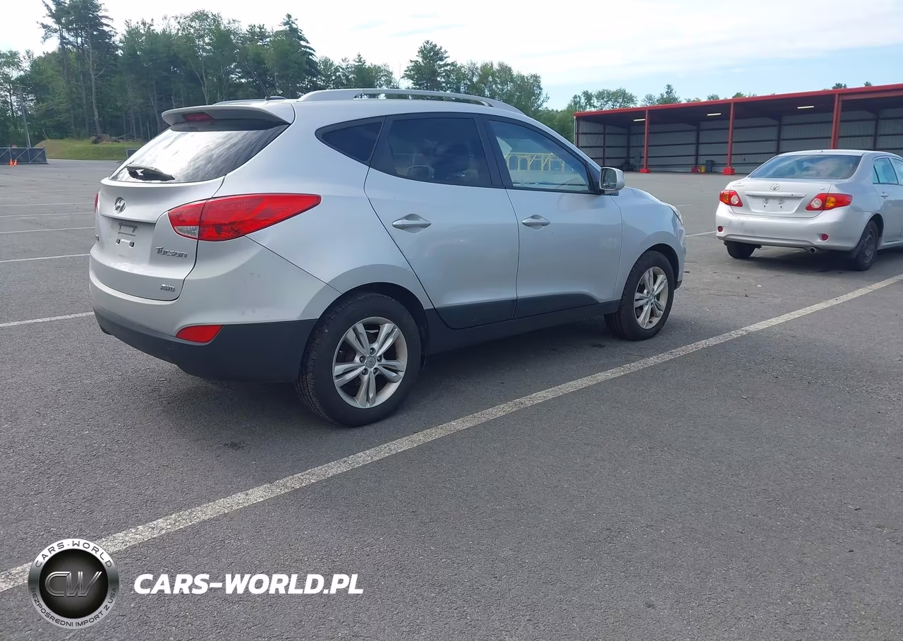 2011 Hyundai Tucson Gls VIN:KM8JUCAC9BU207660 - 4