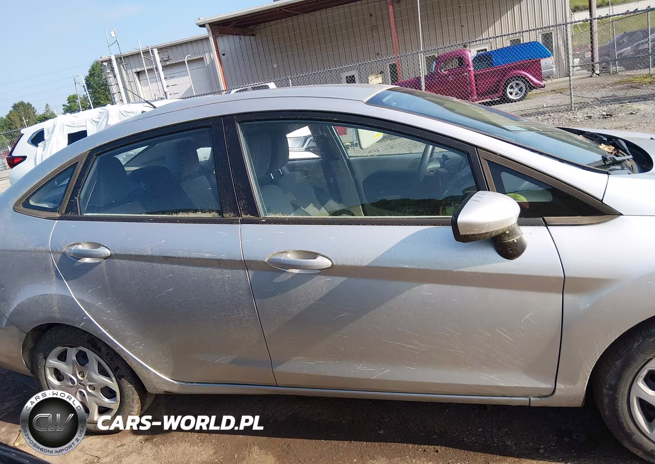 2011 Ford Fiesta S VIN:3FADP4AJ7BM214338 - 13
