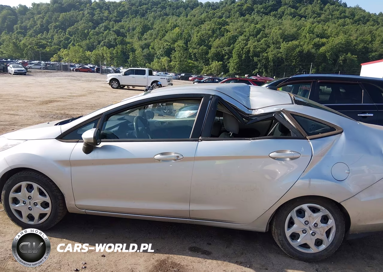 2011 Ford Fiesta S VIN:3FADP4AJ7BM214338 - 14