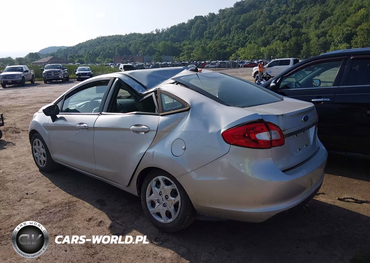 2011 Ford Fiesta S VIN:3FADP4AJ7BM214338 - 3