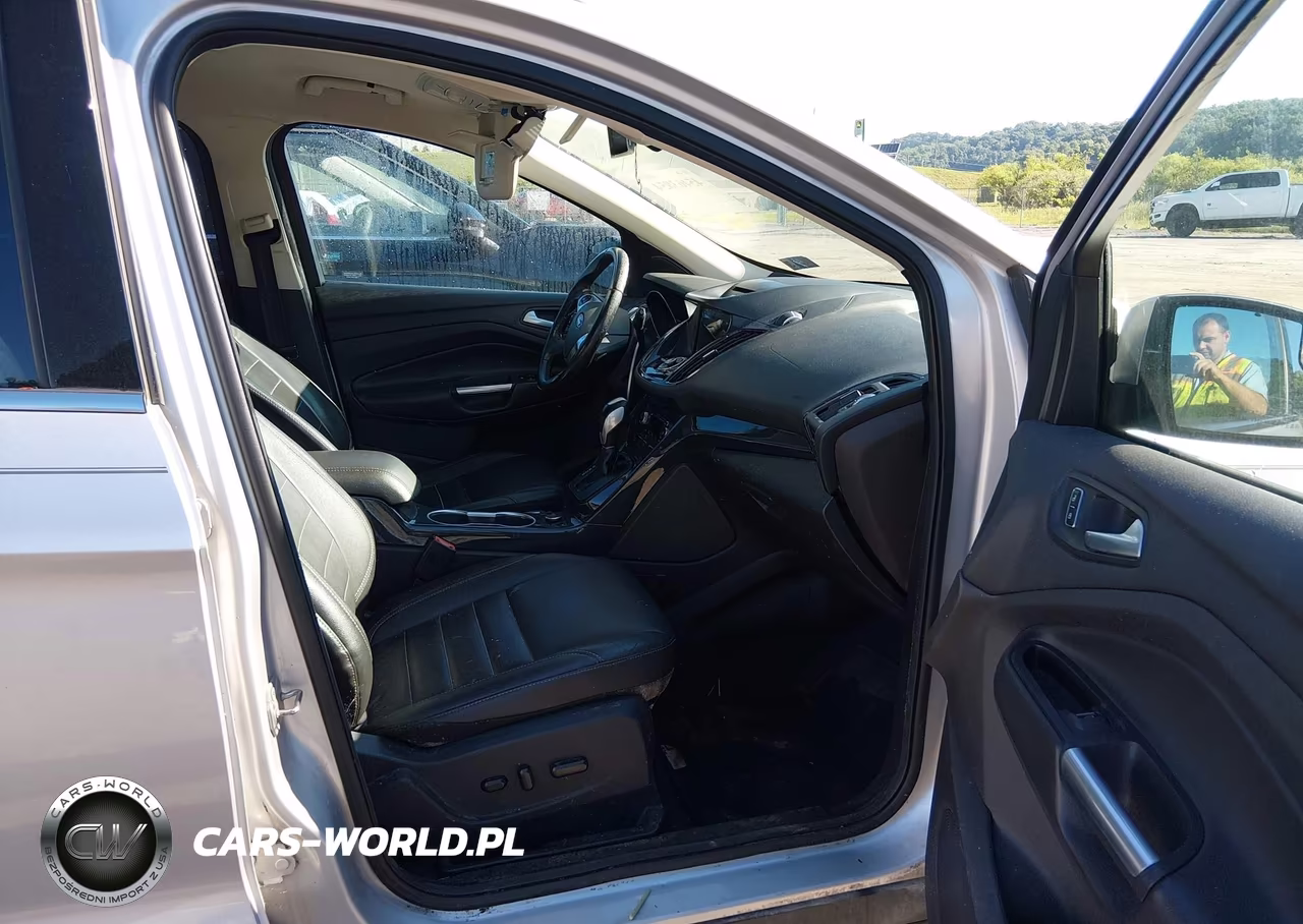 2015 Ford Escape Titanium VIN:1FMCU9J96FUB27061 - 5
