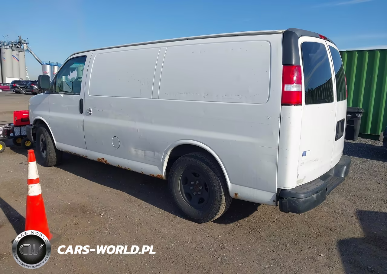 2007 Chevrolet Express Work Van VIN:1GCFG15X271220911 - 3