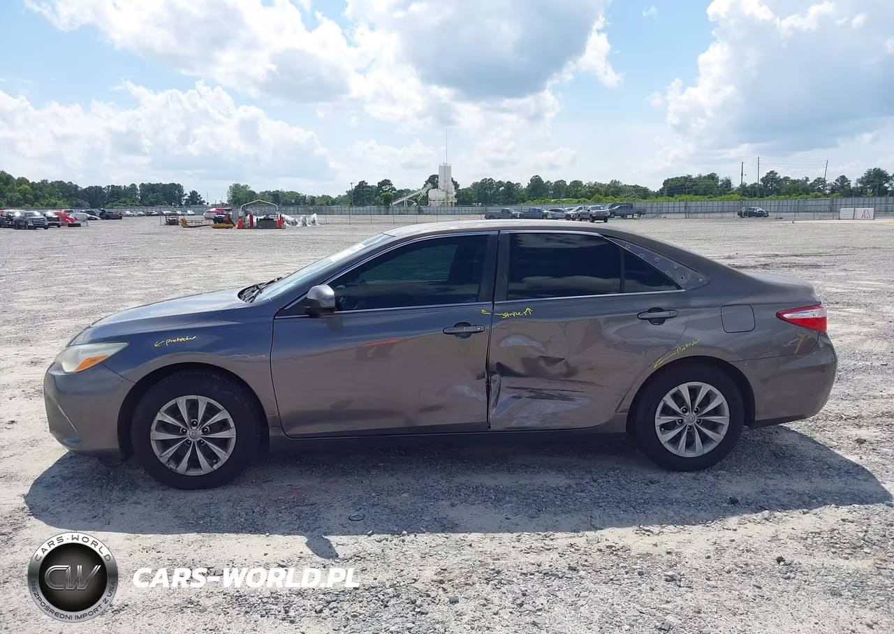 2016 Toyota Camry Le VIN:4T1BF1FK3GU265371 - 14