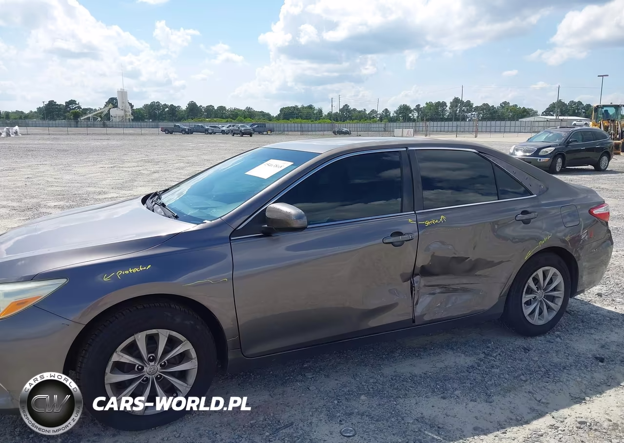 2016 Toyota Camry Le VIN:4T1BF1FK3GU265371 - 6