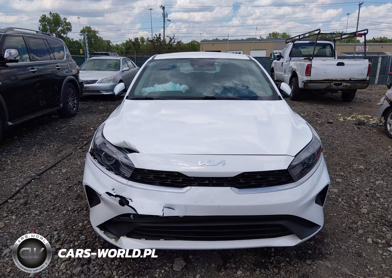 2024 Kia Forte Lxs VIN:3KPF24AD8RE791167 - 12
