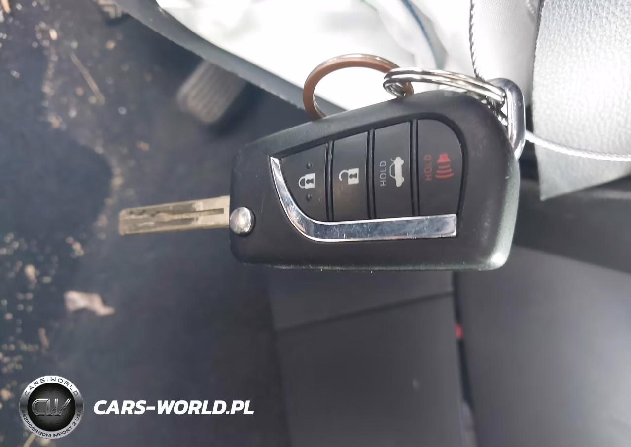 2021 Toyota Corolla Le VIN:5YFEPMAE2MP267817 - 11