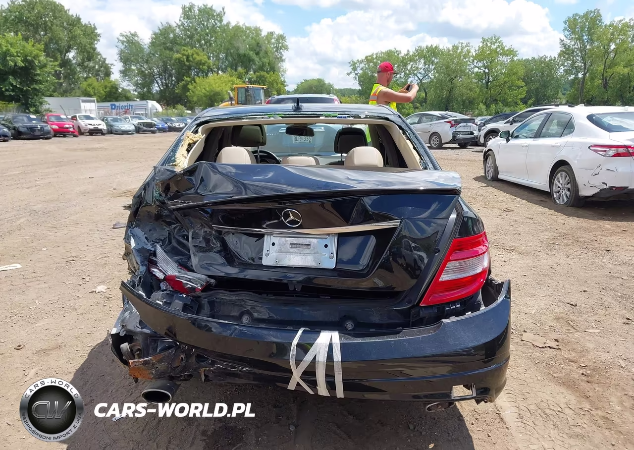 2011 Mercedes-Benz C 300 Luxury 4Matic-Sport 4Matic VIN:WDDGF8BBXBR182479 - 17