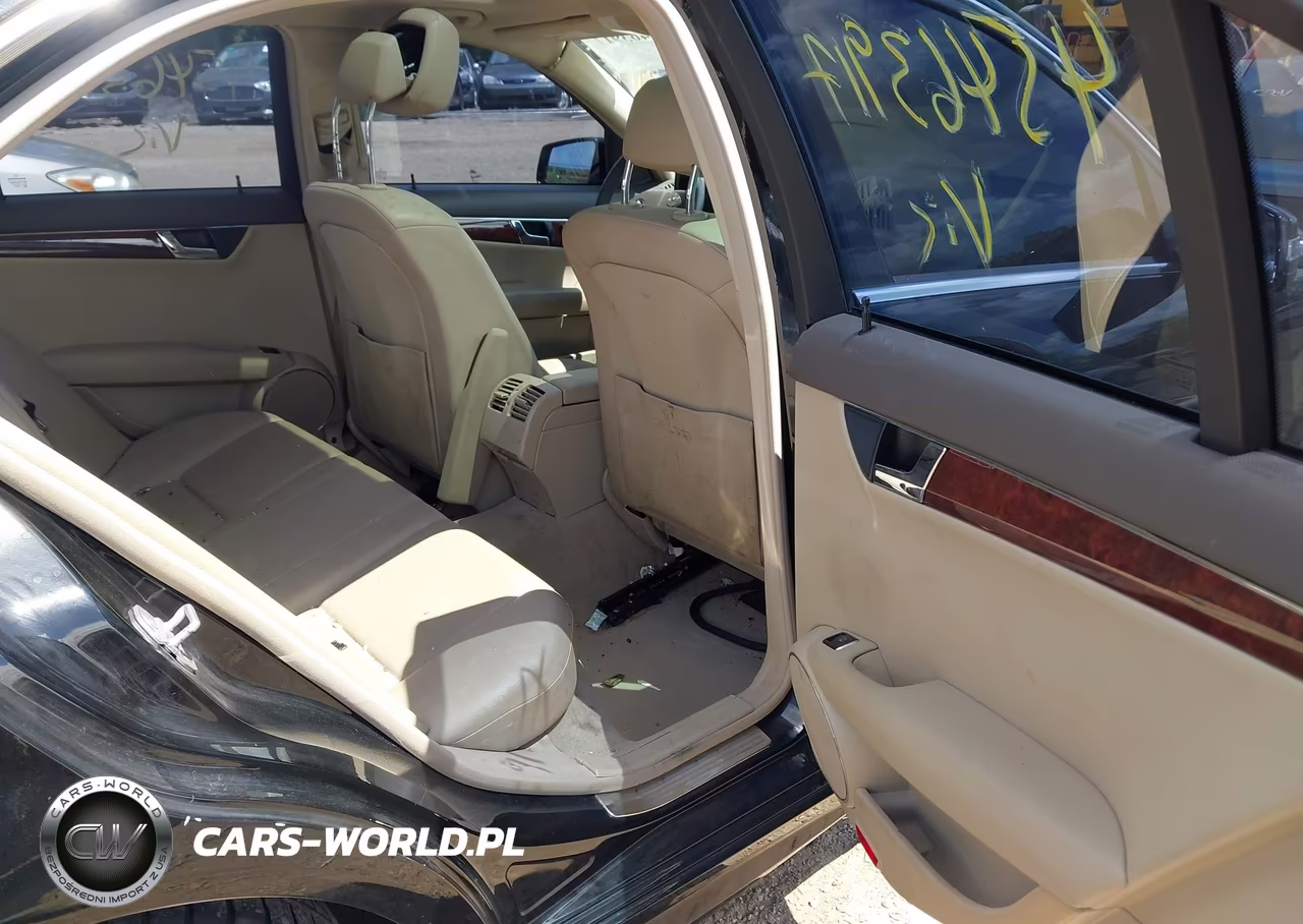 2011 Mercedes-Benz C 300 Luxury 4Matic-Sport 4Matic VIN:WDDGF8BBXBR182479 - 8