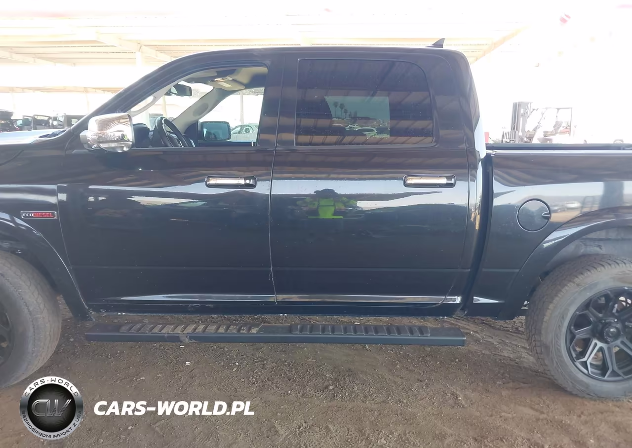 2016 Ram 1500 Laramie VIN:1C6RR6NM8GS159558 - 14