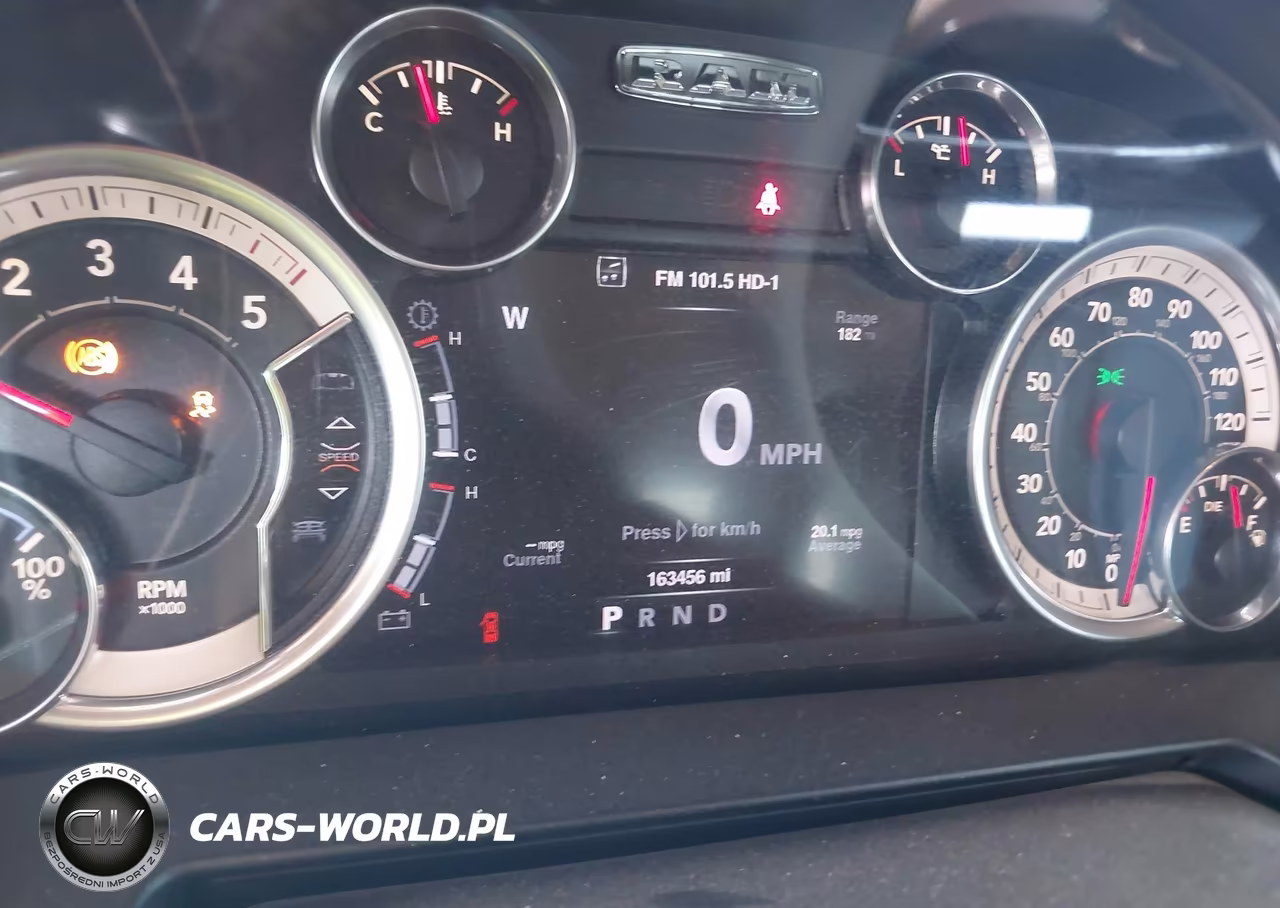 2016 Ram 1500 Laramie VIN:1C6RR6NM8GS159558 - 15