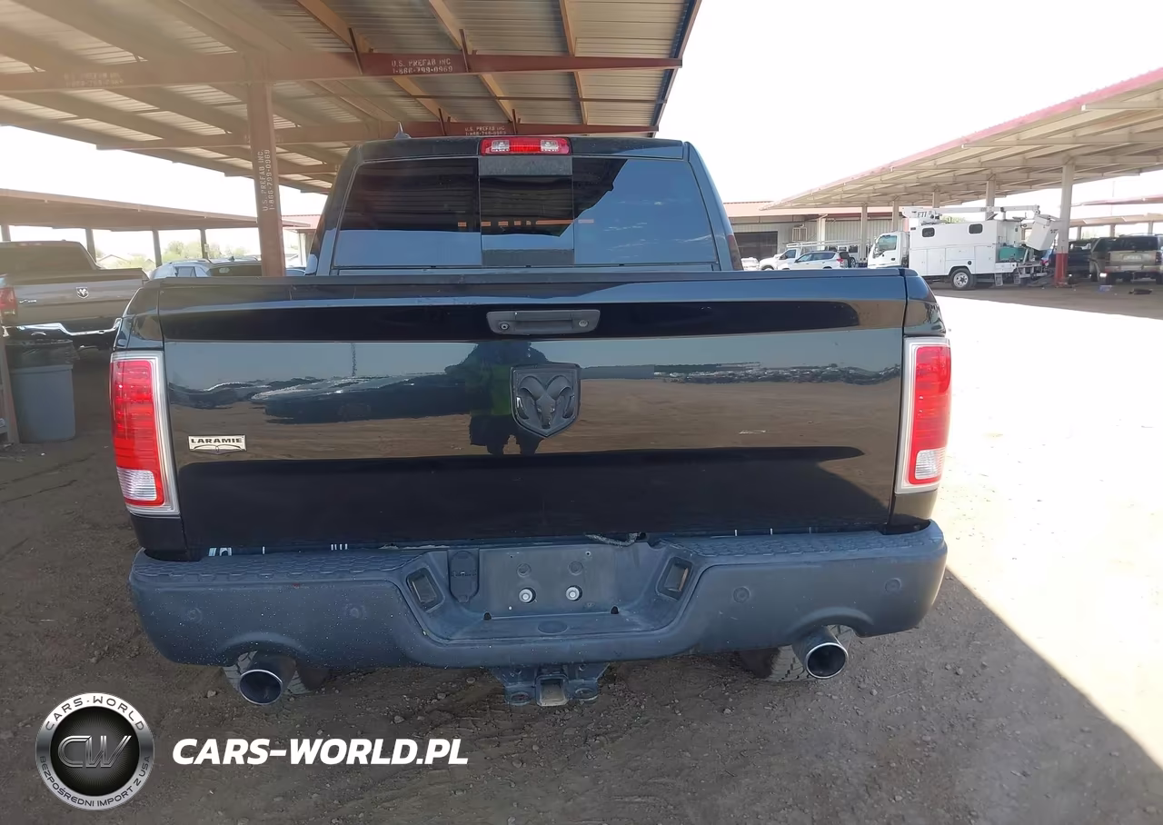 2016 Ram 1500 Laramie VIN:1C6RR6NM8GS159558 - 16