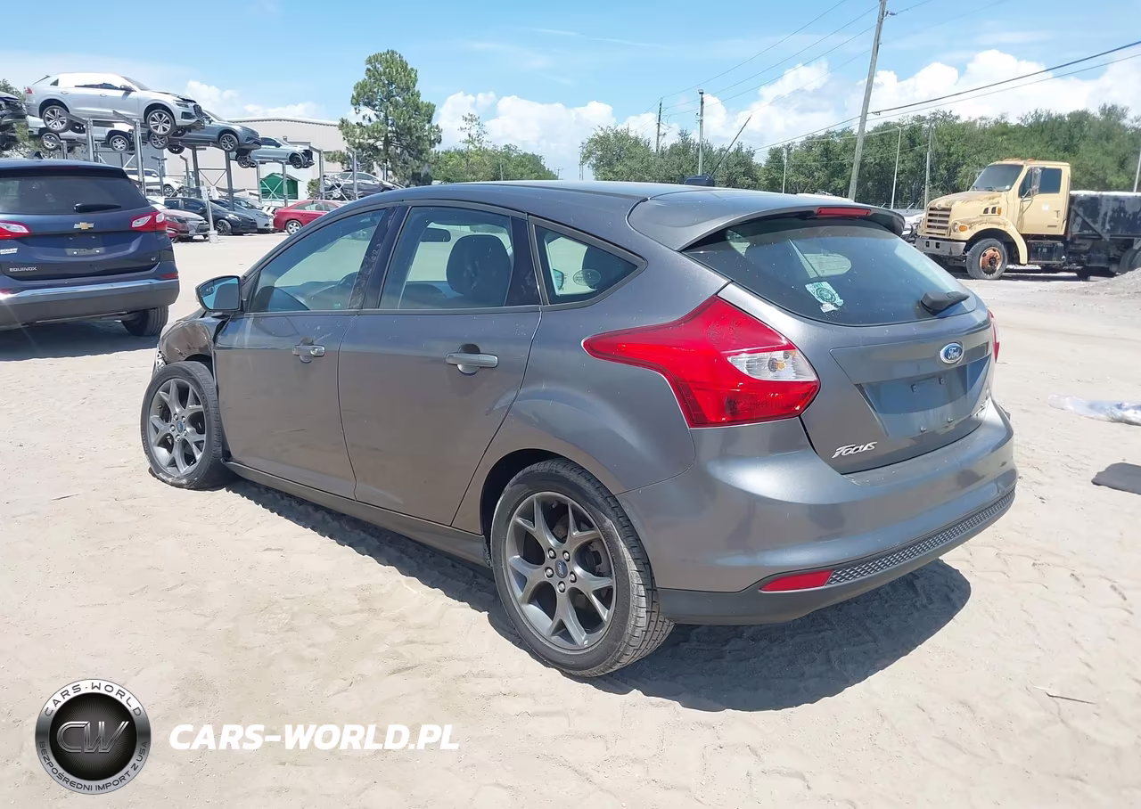 2014 Ford Focus Se VIN:1FADP3K23EL151133 - 3