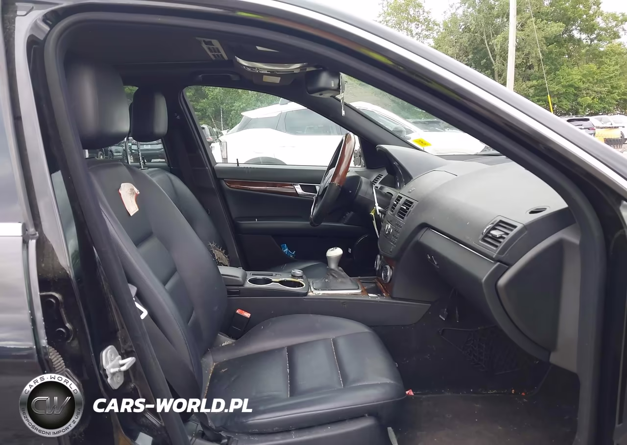 2010 Mercedes-Benz C 300 Luxury-Sport VIN:WDDGF5EBXAR096887 - 5