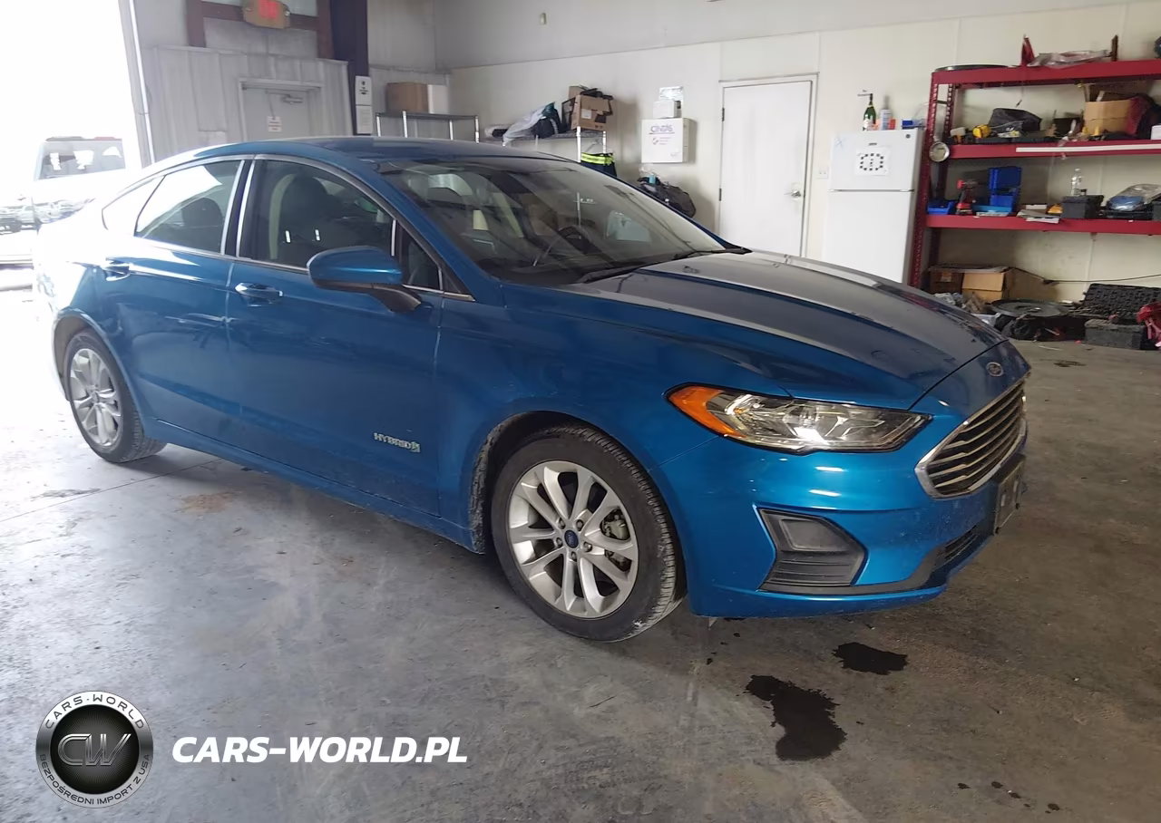 2019 Ford Fusion Hybrid Se – zdjęcie 1 z 17