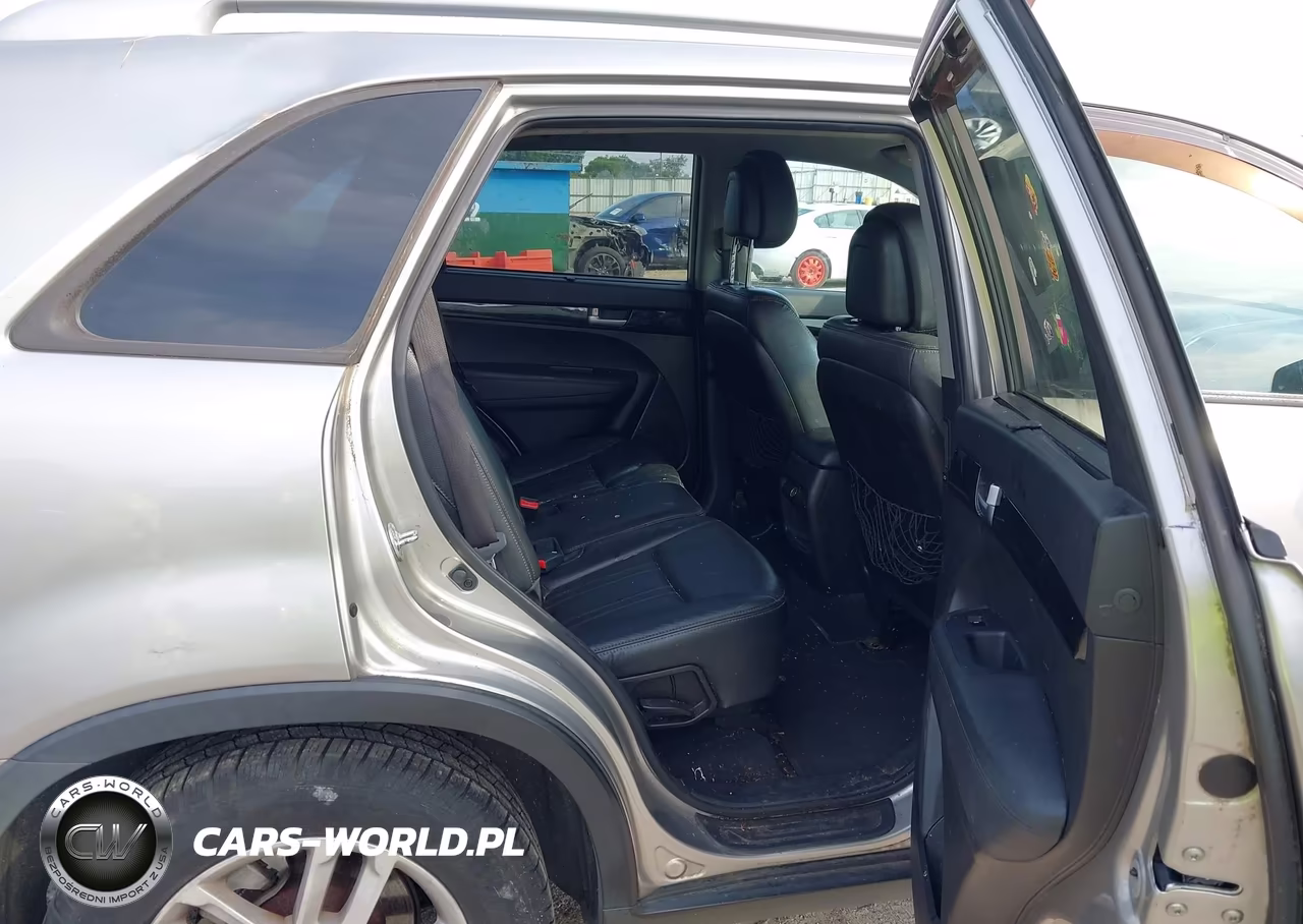 2015 Kia Sorento Lx VIN:5XYKT3A62FG660645 - 8