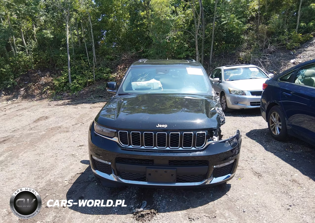 2025 Jeep Grand Cherokee L Limited 4X4 VIN:1C4RJKBG4S8688860 - 12