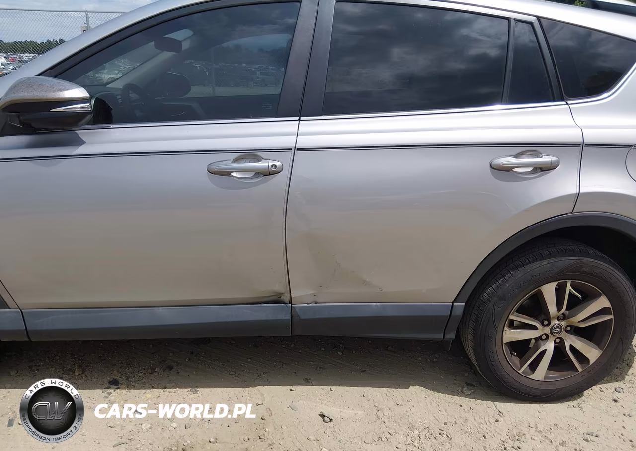 2018 Toyota Rav4 Xle VIN:2T3WFREV6JW470743 - 6