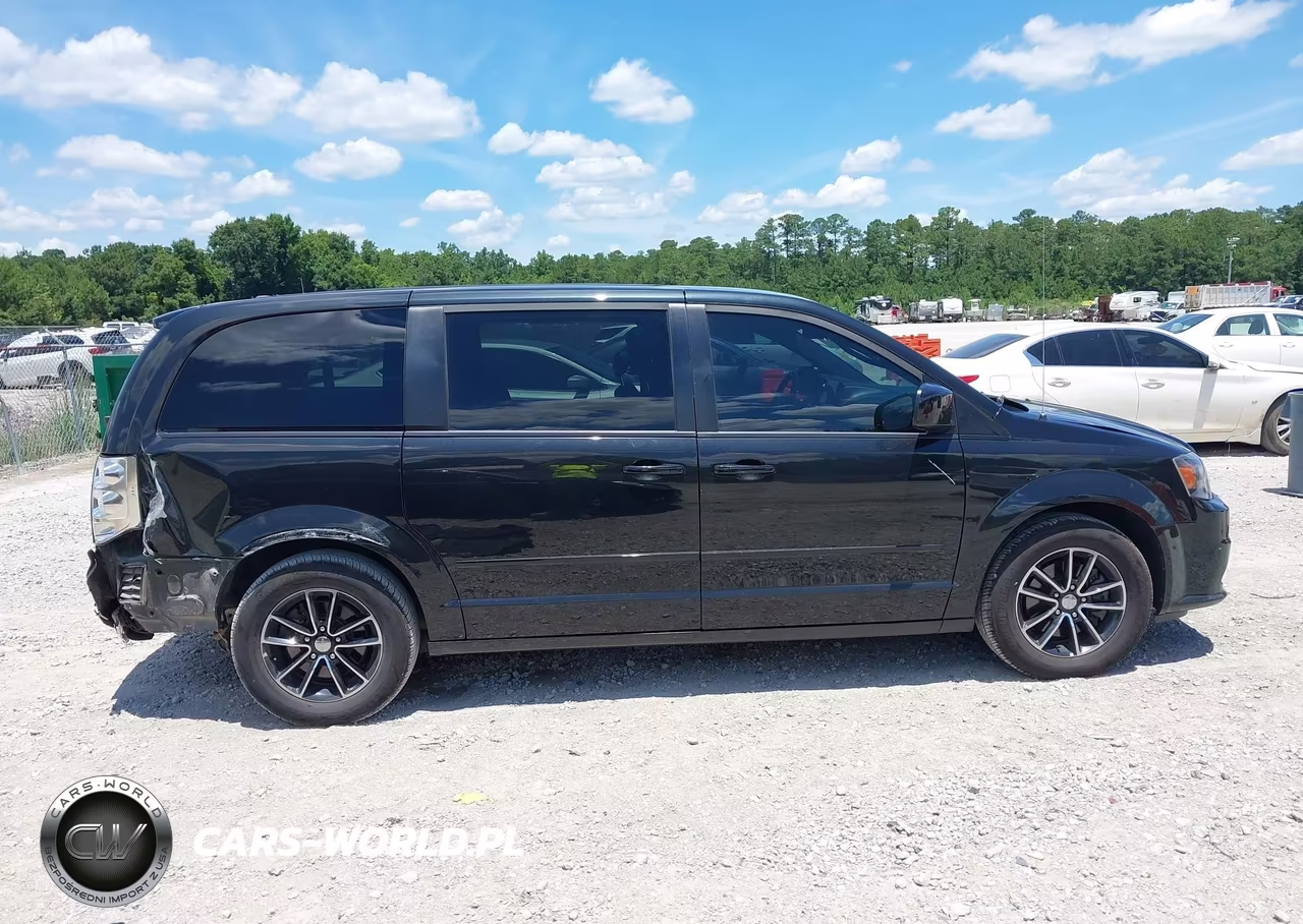 2017 Dodge Grand Caravan Se Plus VIN:2C4RDGBG4HR601623 - 13