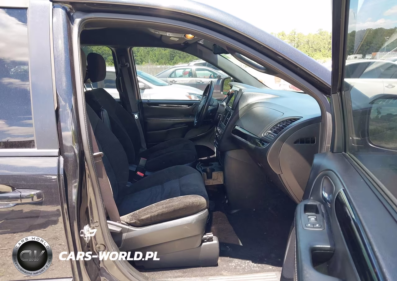 2017 Dodge Grand Caravan Se Plus VIN:2C4RDGBG4HR601623 - 5