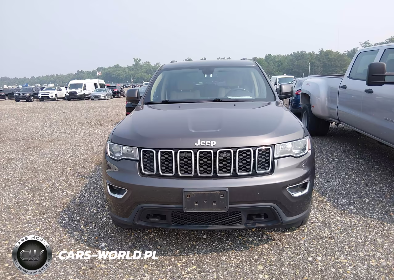 2020 Jeep Grand Cherokee Laredo E 4X4 VIN:1C4RJFAG3LC193931 - 13